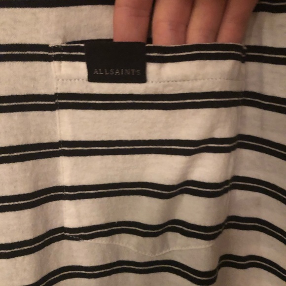 ❌SOLD❌ All Saints Black & White Striped Tee Medium - Picture 3 of 4